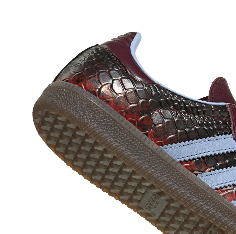 Burgundy Croc-Texture Low-Top Sneakers with Light Blue Stripes